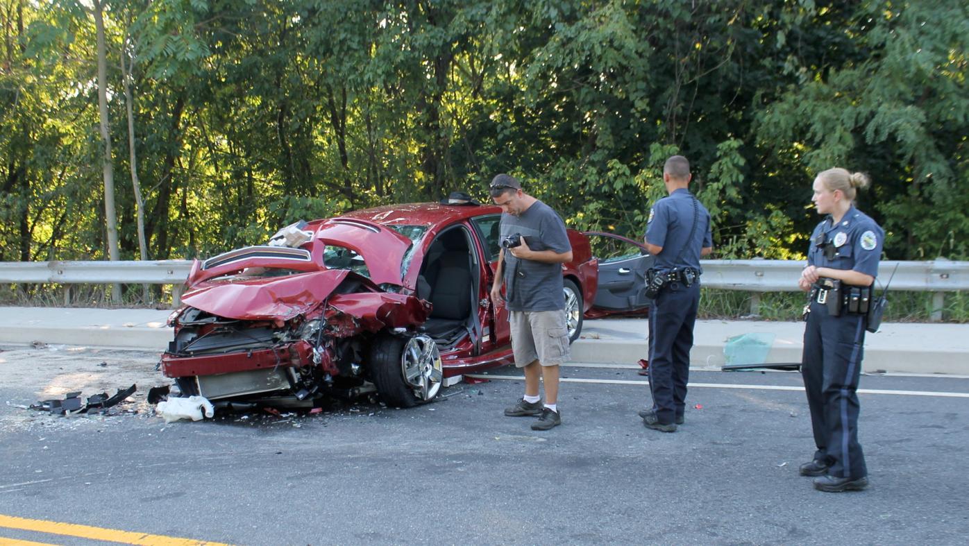 Three injured in crash on Perryville highway Police and Fire News