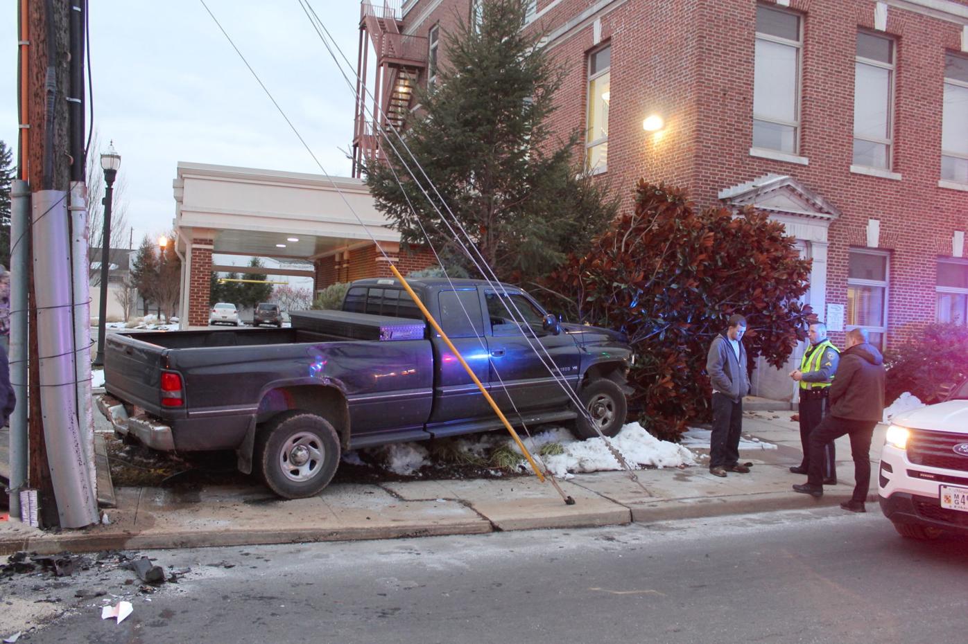 Crash in downtown Elkton causes traffic detours Local News
