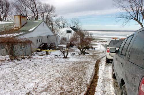 Two Charged In Crystal Beach Manor News Cecildaily Crystal Beach Manor