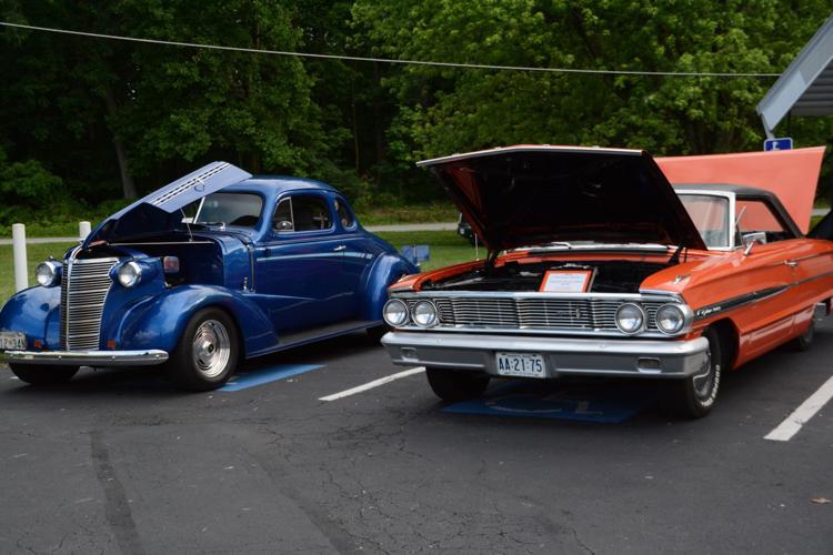 Calvert Manor hosts car show for residents Cecil