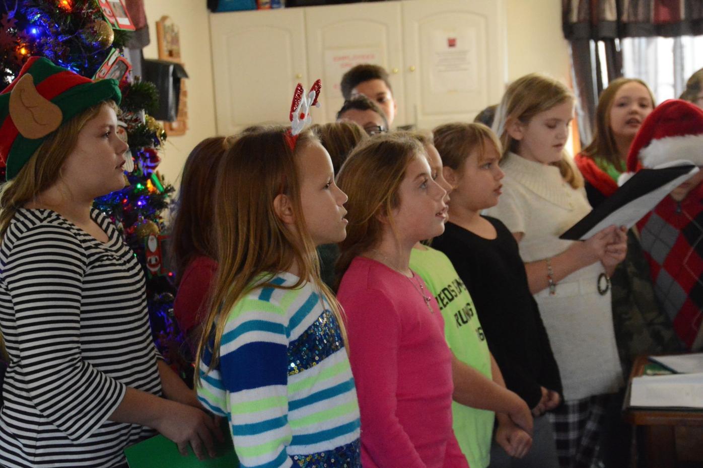 Leeds Elementary chorus spreads Christmas cheer Schools