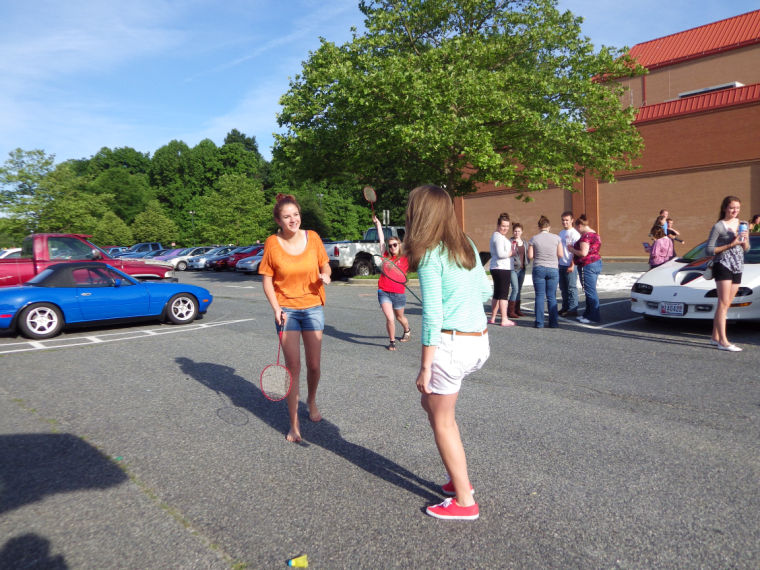 Rising Sun High senior class throws 'beach party' prank | Local News