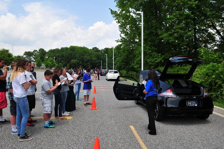 Perryville Middle students get upclose look at next generation