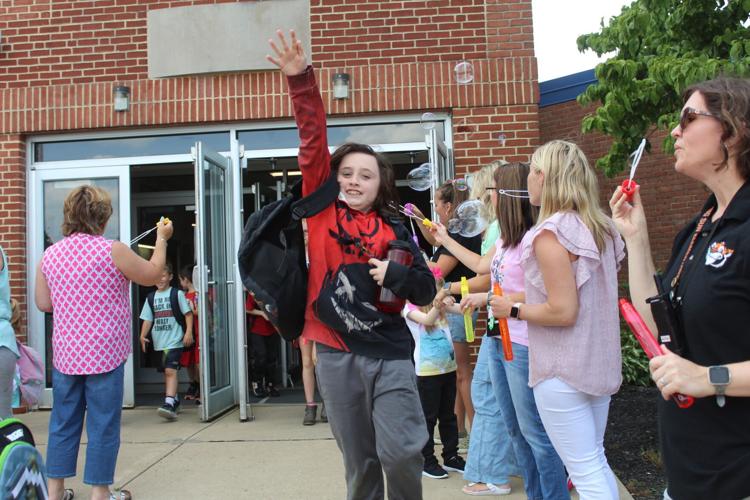 Rising Sun Elementary School closes in a sea of bubbles for summer
