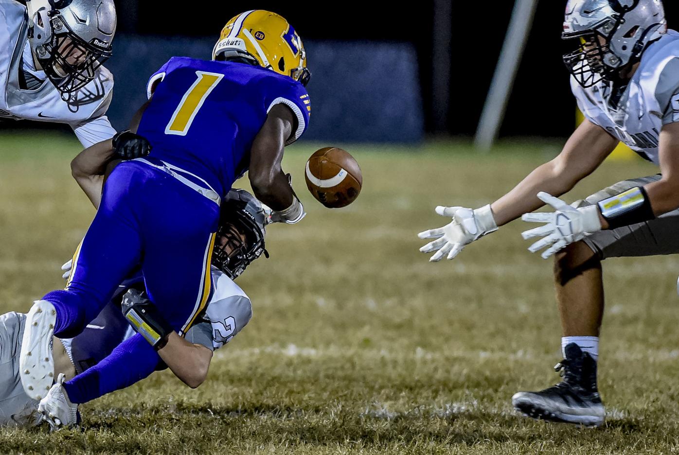 Elkton vs. Oakdale football Sports Gallery
