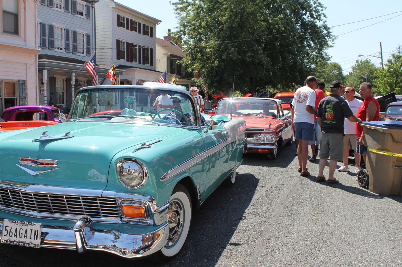 Car show brings hundreds to Chesapeake City Spotlight