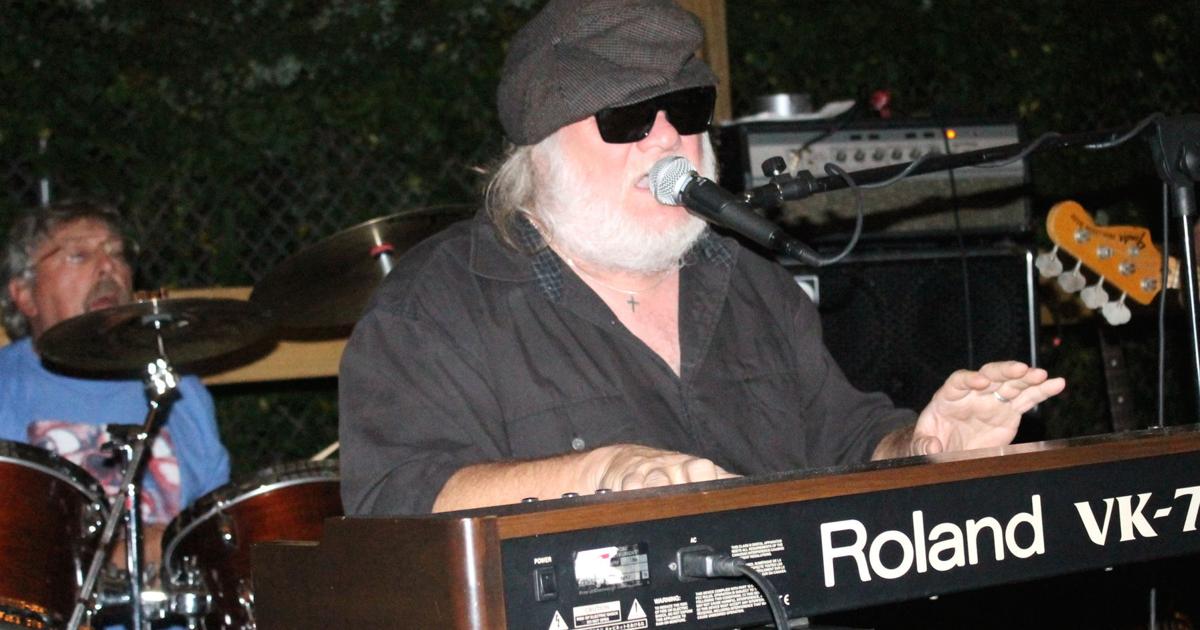 Johnny Neel rocks new North East venue | Local News | cecildaily.com