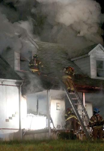 Fire tears through home (10 photos and video) | News | cecildaily.com