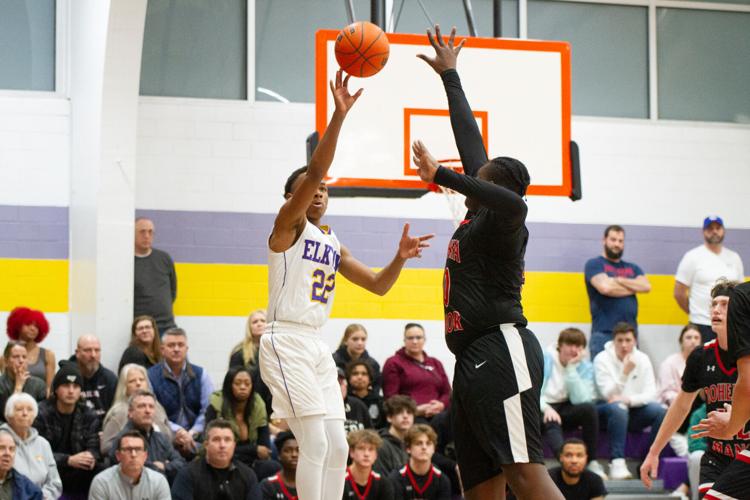 Fourth quarter run propels Elkton to victory over Bohemia Manor