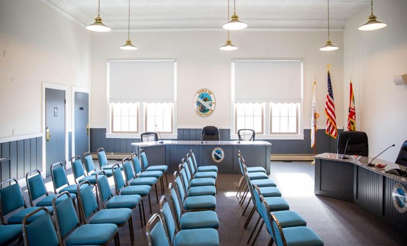 Perryville's remodeled meeting room looks great, mayor says News