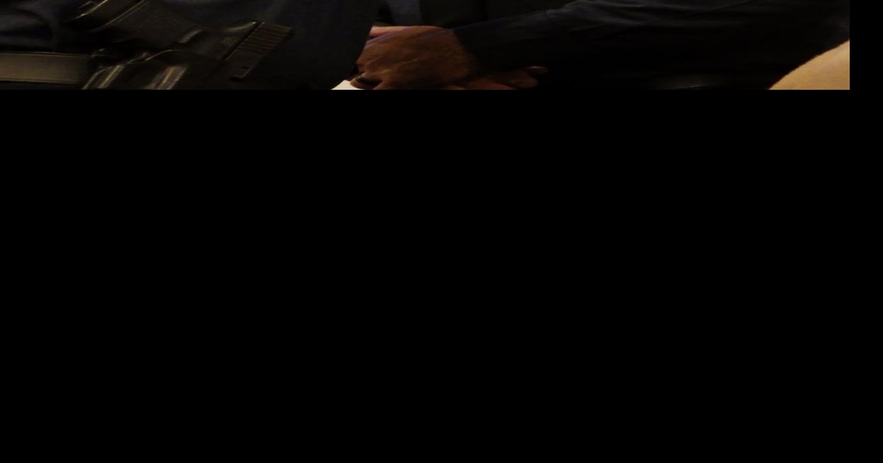 Perryville PD promotes two officers Local News