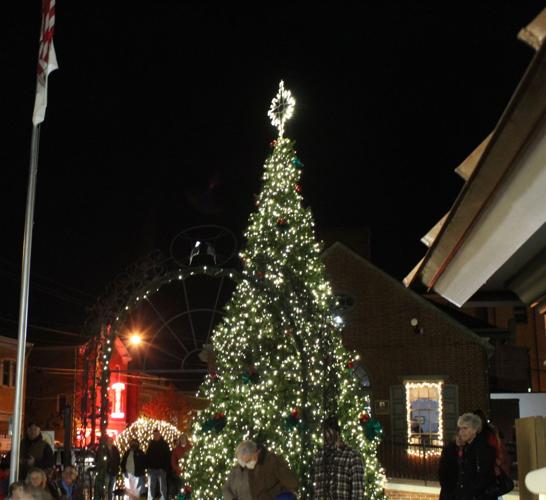 Linden Christmas Tree Lighting 2022 Town Of Elkton's 2021 Christmas Tree Lighting | Photo Galleries |  Cecildaily.com
