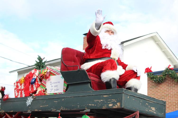 Cecil County Christmas Parade brings thousands to North East