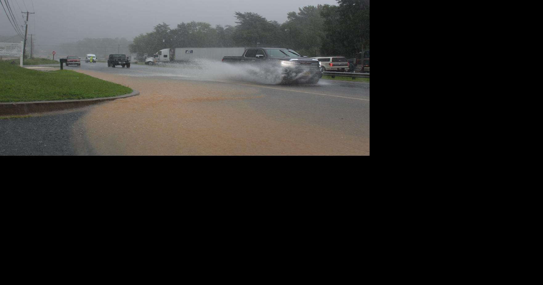 Tropical Storm Isaias downs trees, wires; floods roads | Emergency ...
