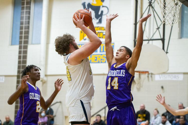 Elkton evades Panthers, secures thirdstraight victory Sports