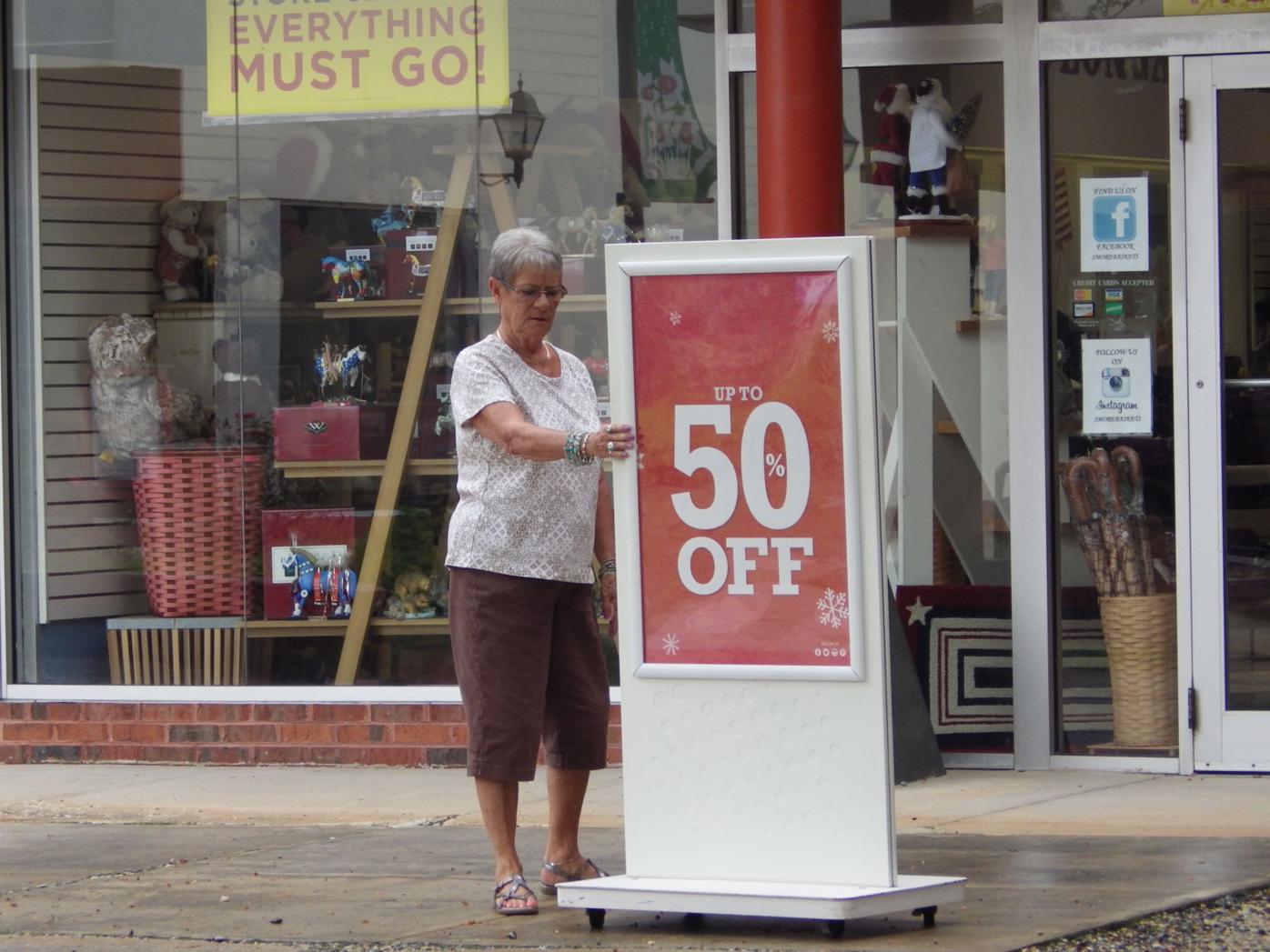 Perryville Outlets down to four stores | Business ...