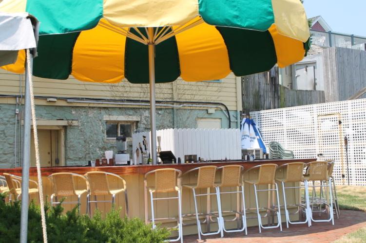 Bayard House’s new outdoor bar proves popular, owner says Local News
