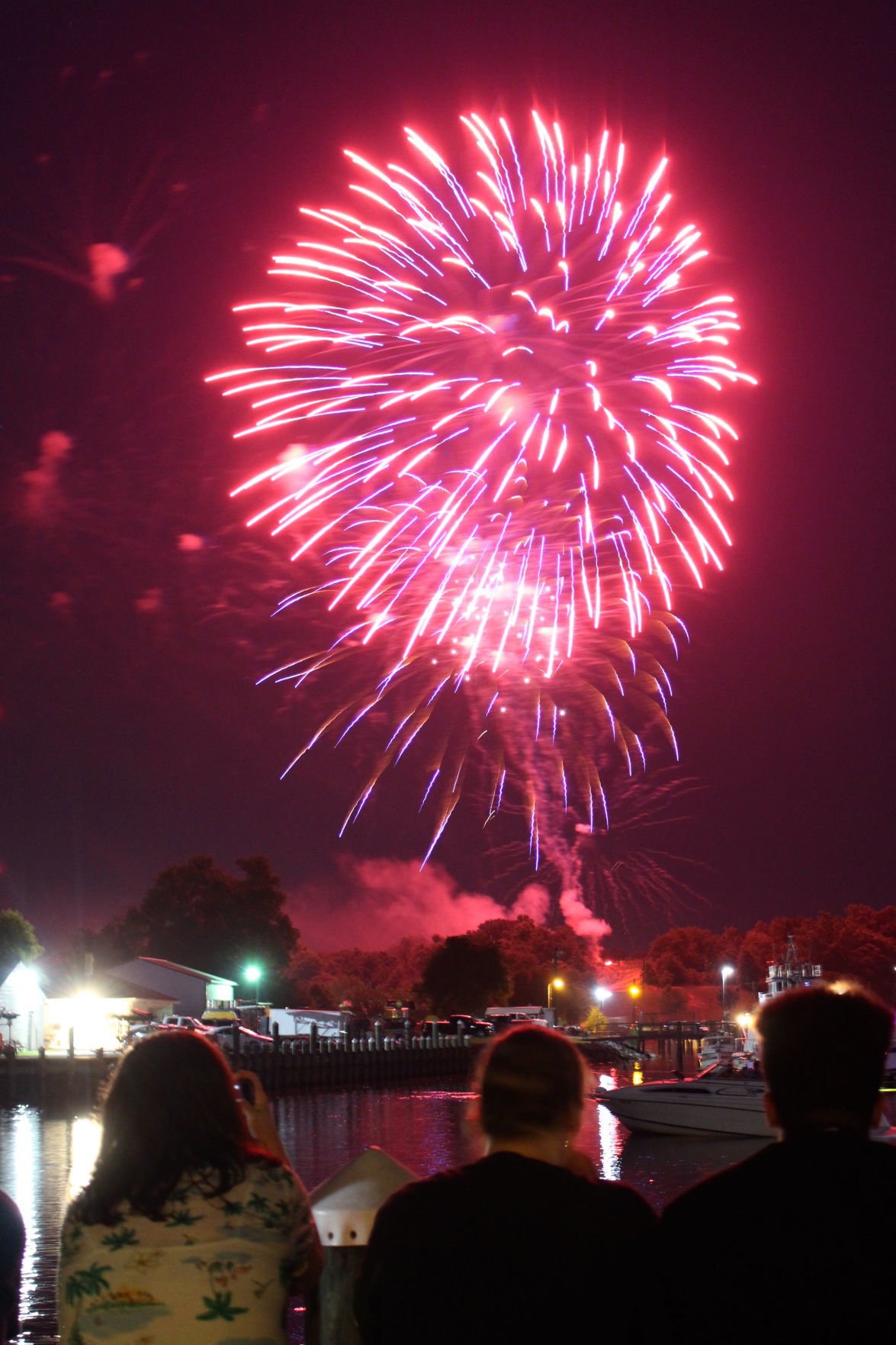 Fireworks bring Cecil together to celebrate America Spotlight