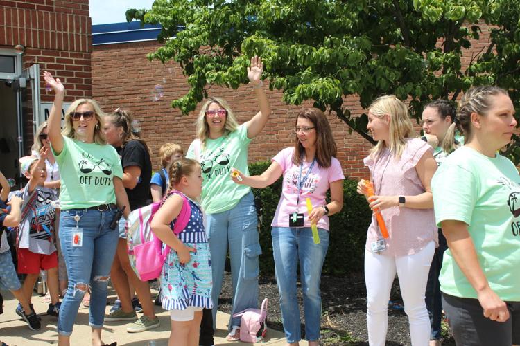 Rising Sun Elementary School closes in a sea of bubbles for summer