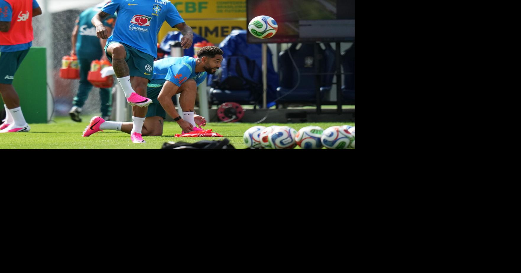 Brazil right back Wesley is out of the World Cup with a thigh injury, and Éderson is replacing him