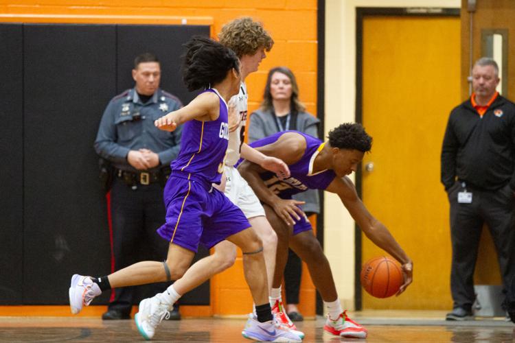 Elkton's explosive first half leads to rout of Rising Sun Sports