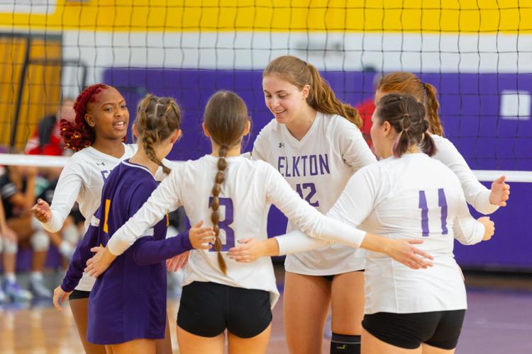 Eagles sweep Golden Elks in volleyball season opener Sports