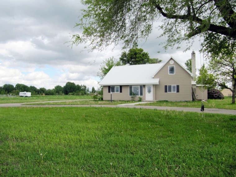 Idaho house infested with snakes News