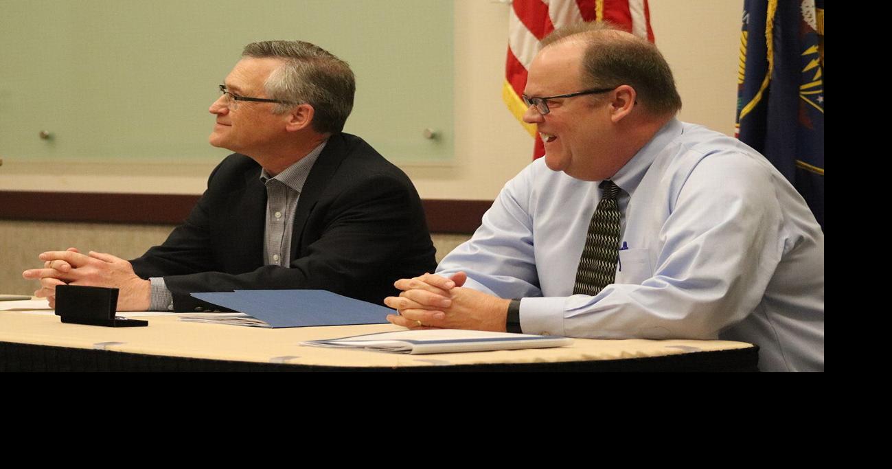 State, federal officials sign Green River water exchange contract ...