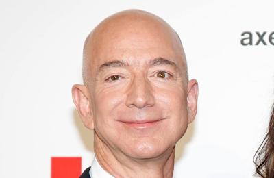 Jeff Bezos pays emotional tribute to dad