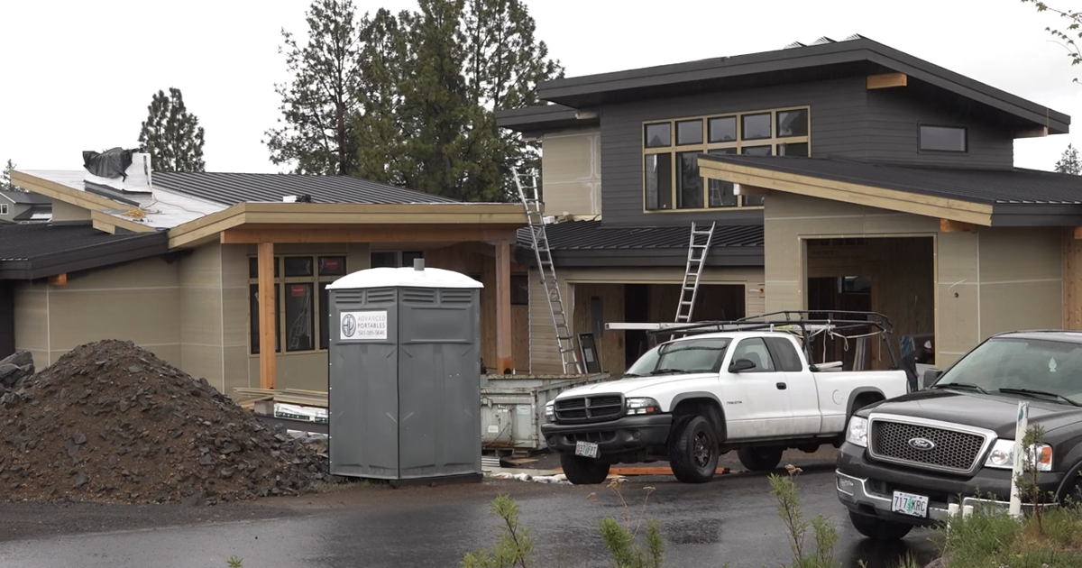 New wildfire rules could override HOA building restrictions in Central Oregon