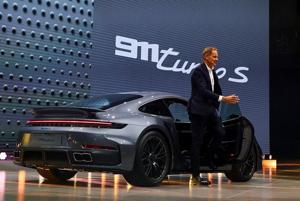 Volkswagen CEO Appeals to EU for ‘Shared Responsibility’ in Transformation