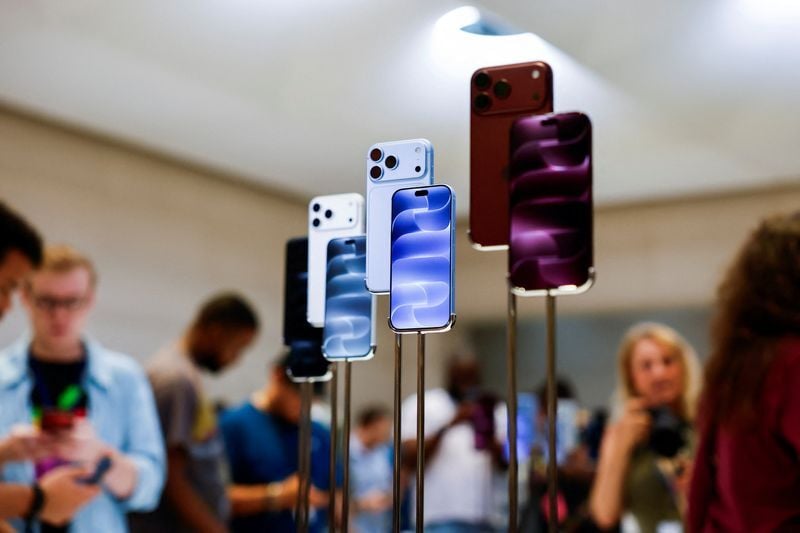 Apple cuts iPhone 18 Pro orders due to soft demand, Nikkei Asia reports ...