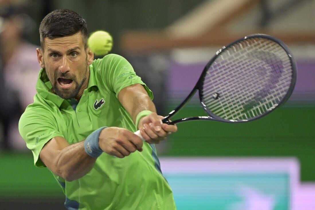 Novak Djokovic begins French Open defense with straight-sets win | Sports |  centraloregondaily.com