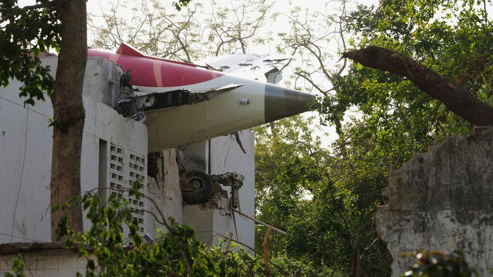 Air India 787 crash kills 240 in India | National/World |  centraloregondaily.com