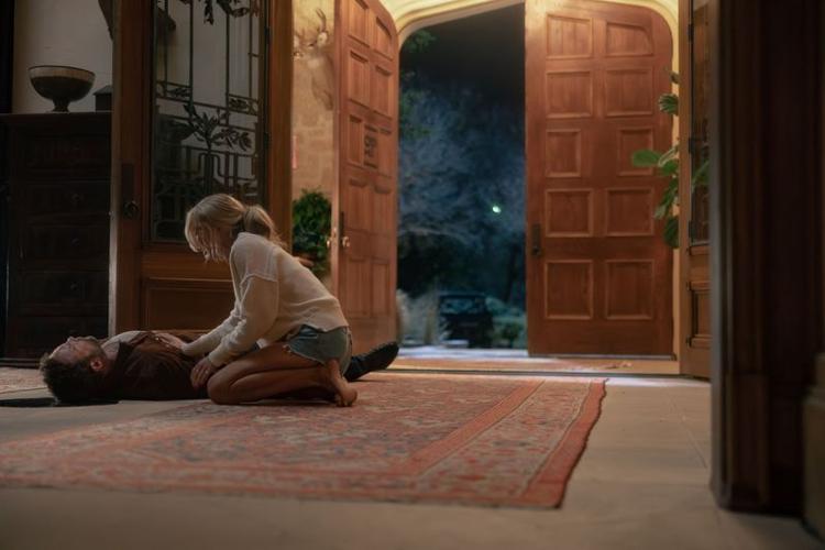 Oreana (Natalie Alyn Lind) finds her father Rob-Will (Jai Courtney) shot dead in the foyer during the "Dutton Ranch" finale.