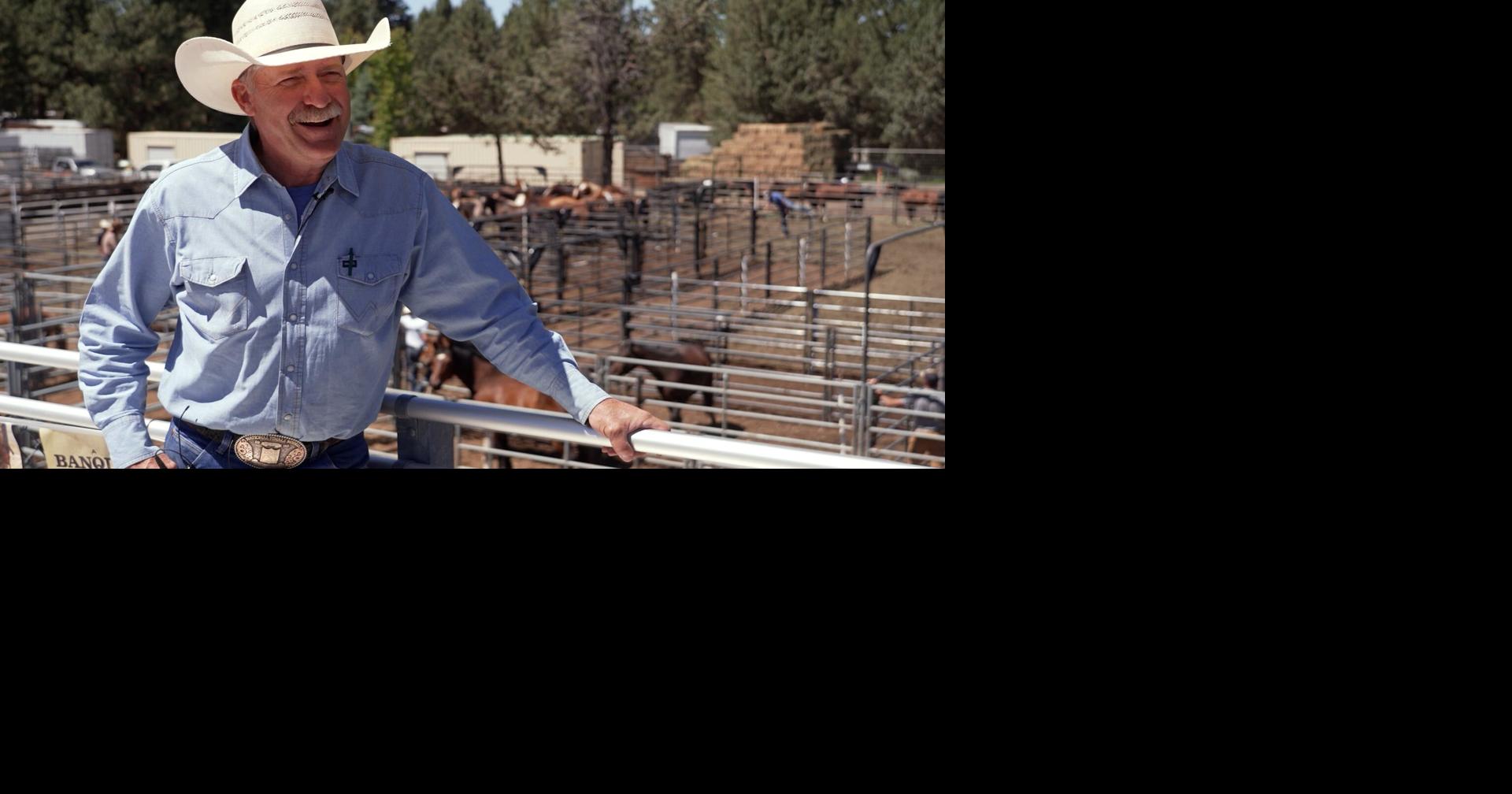 'Head on a swivel': The man keeping the Sisters Rodeo running behind the chutes