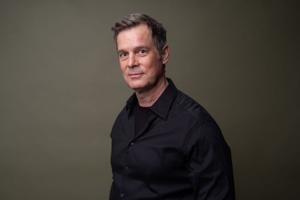 Peter Krause Addresses ‘Line of Fire’ Inspiration Speculation