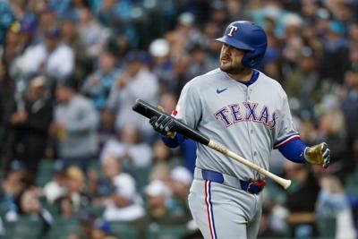Touched by gesture, Jake Burger looks to lead Rangers past Giants | Sports  | centraloregondaily.com