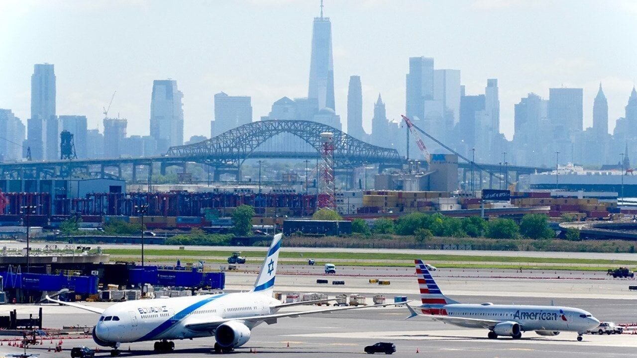 America's Best and Worst Airport Hubs Ranked