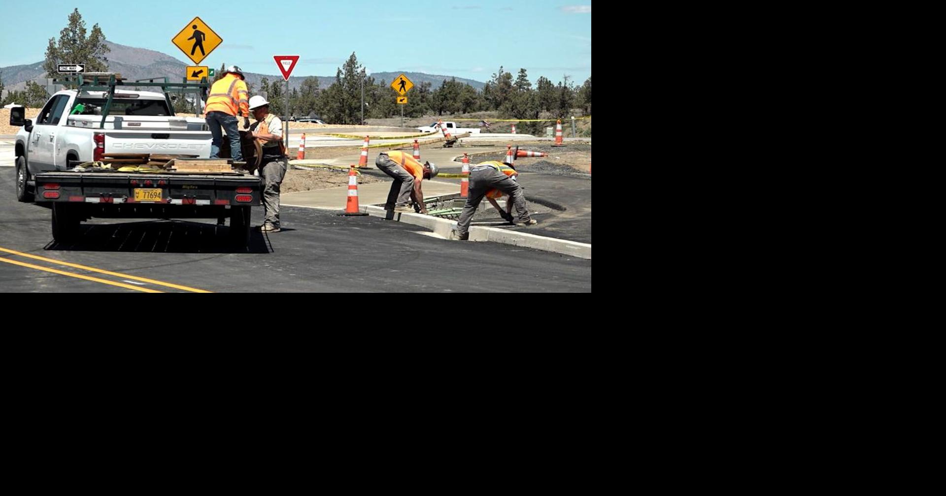 Read moreNew roundabout near Redmond Airport opens Monday after weekend closure
