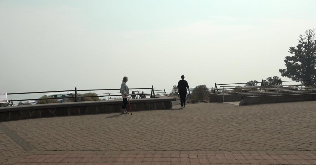 Heavy smoke surrounds Bend in addition to poor air quality