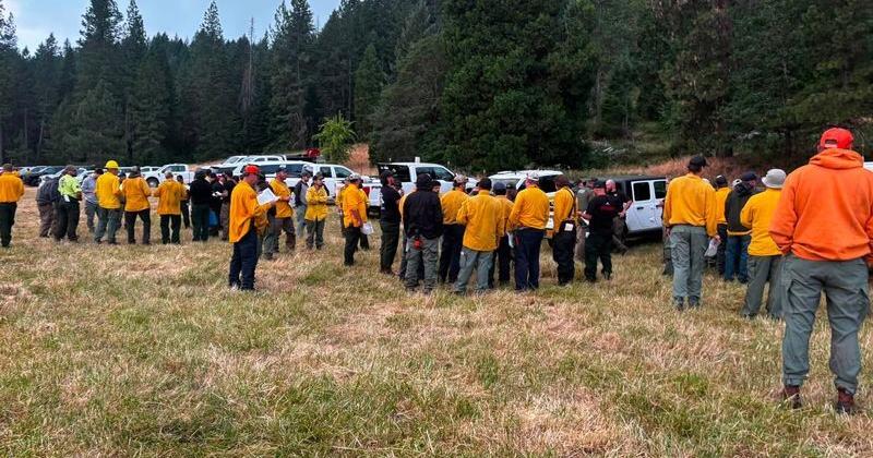 2,700-acre blaze in Southern Oregon prompts evacuations, state response