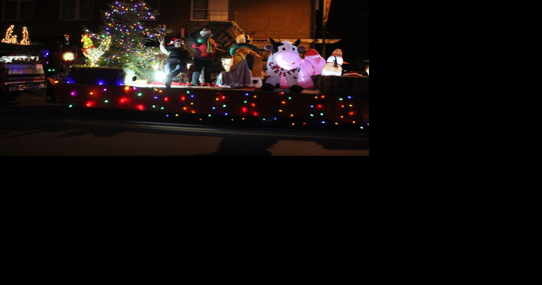Prineville's annual lighted Christmas parade dazzles Lifestyle