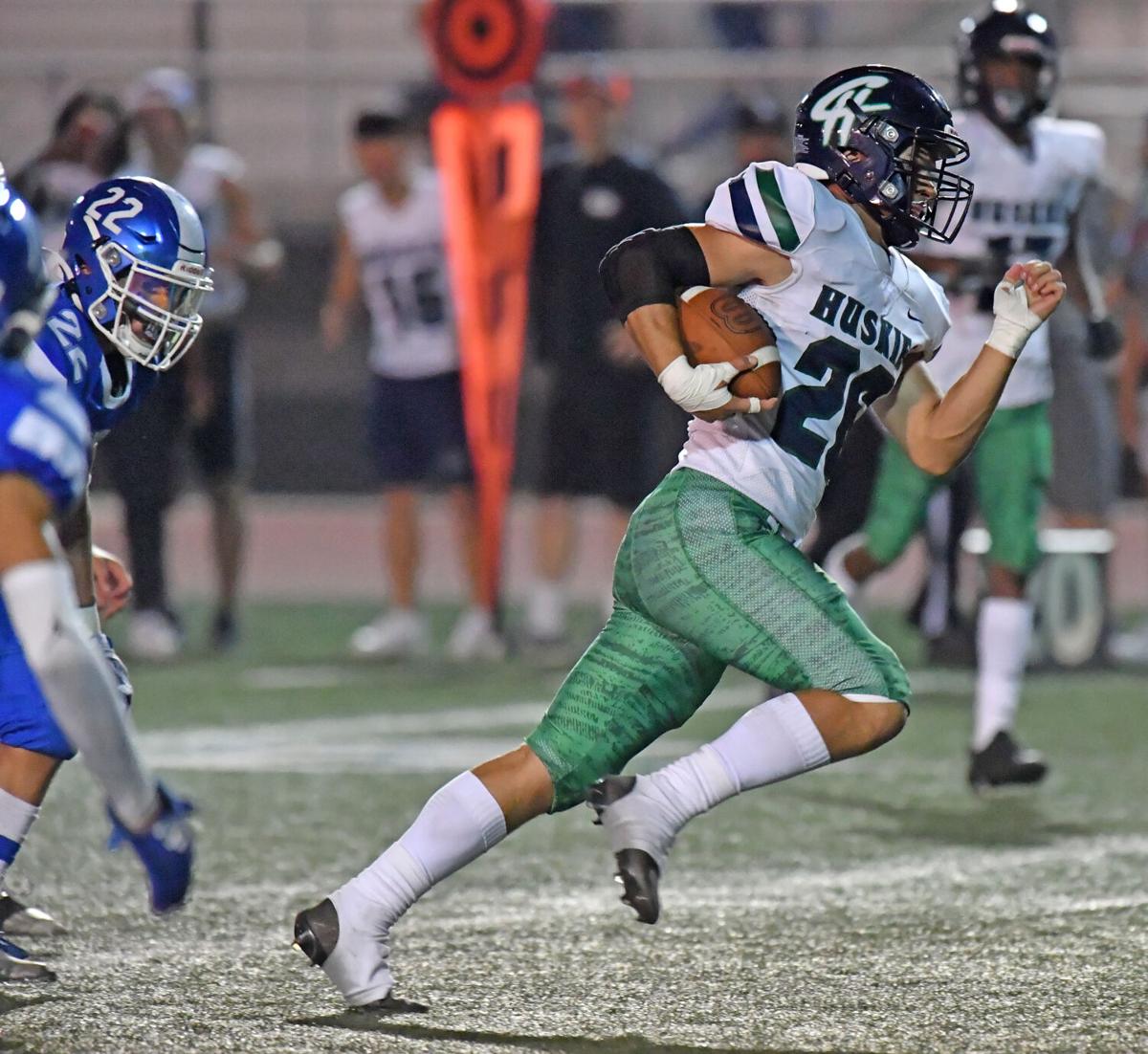 Chino Hills blanks Chino, 41-0, in first football meeting between the two schools since 2009