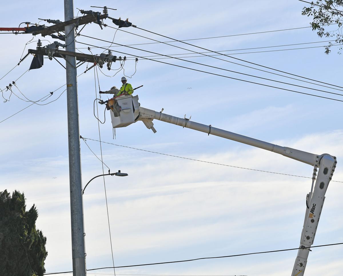 60 Freeway reopens in both directions seven hours after downed power line blocks lanes Wednesday