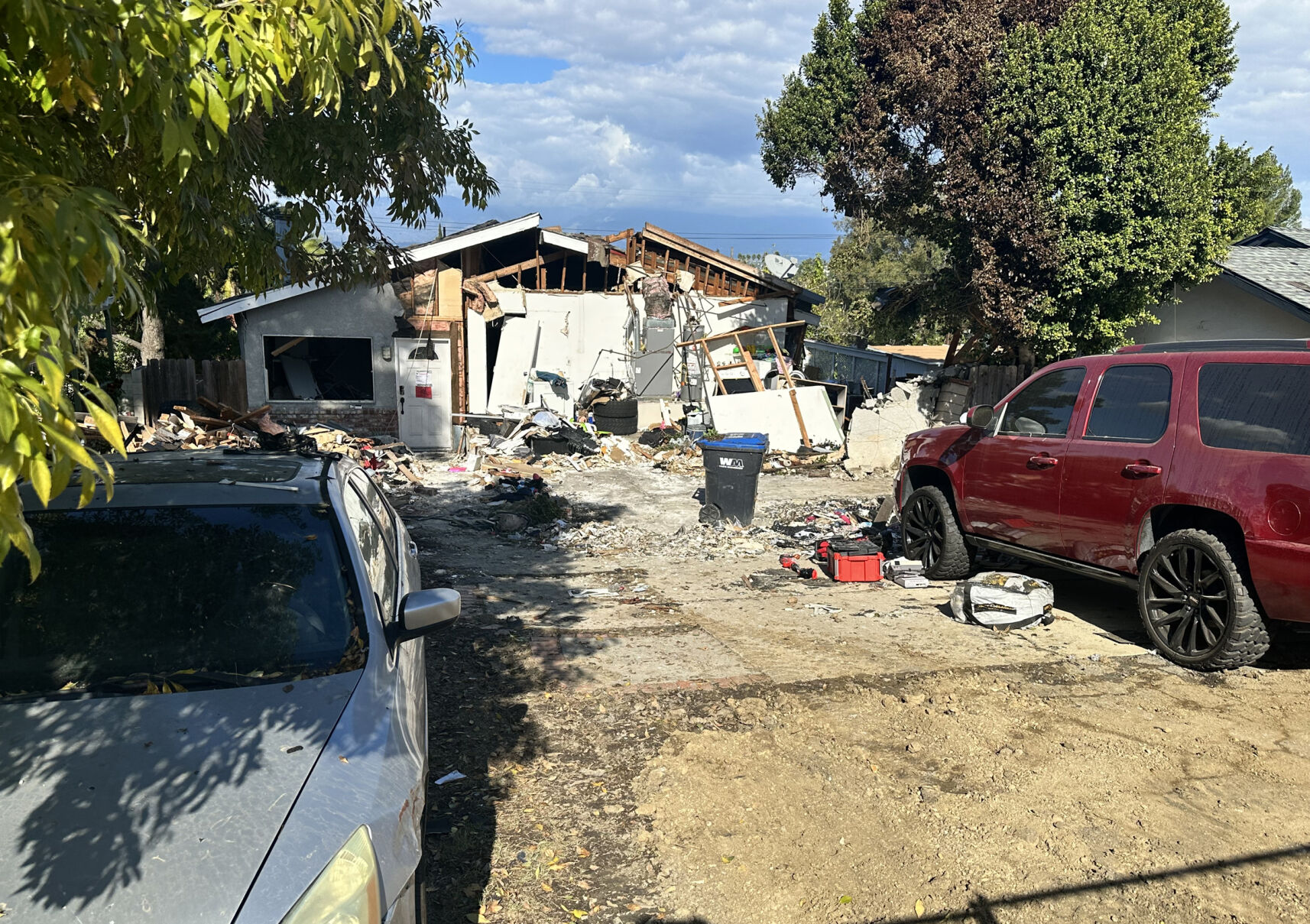 Gas leak explosion injures nine, damages Chino Hills home