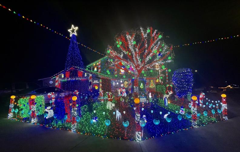Christmas Lights in the Chino Valley News