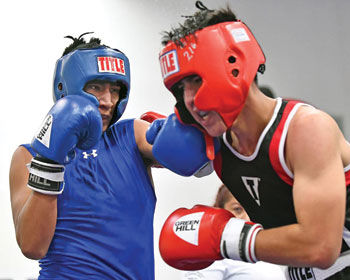 Gobbler Gloves boxing show draws 40 fighters to Chino