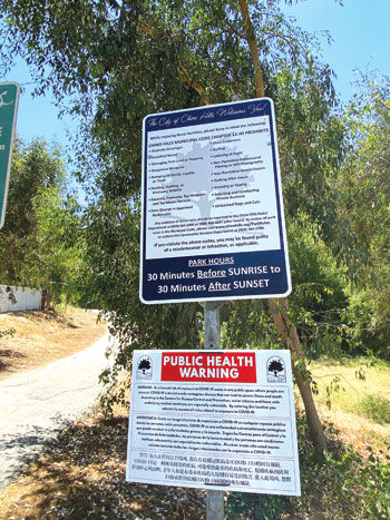 Hickory Creek trailhead sign