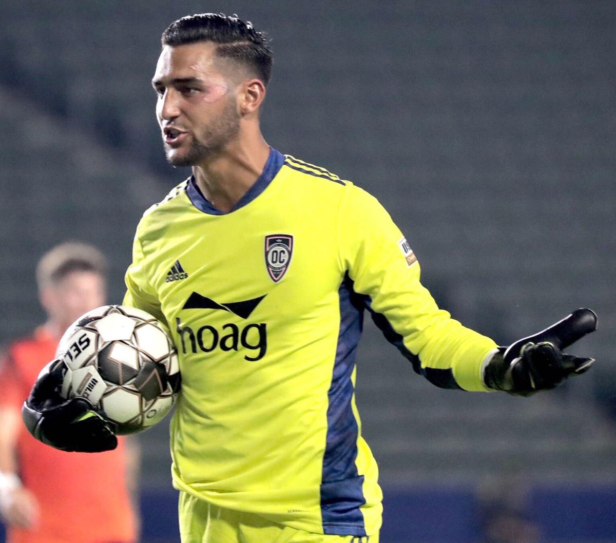 Chino Hills Aaron Cervantes Transferred From Orange County Soccer Club To Glasgow Rangers F C Of Scottish Premier League Sports And Recreation Championnewspapers Com